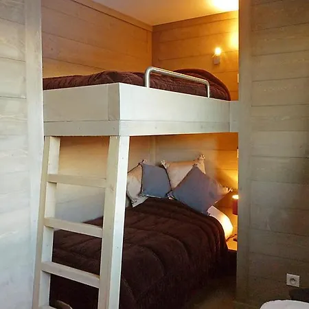 Apartment Sleeps 8 Pool Wifi